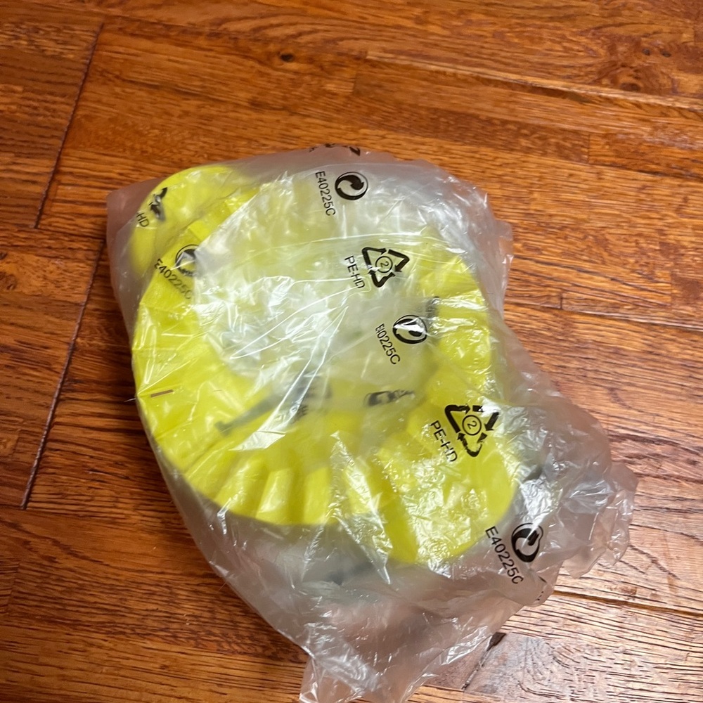 Tupperware Pie Press